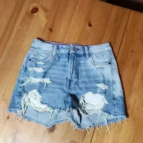 American Eagle Outfitters Pants - American Eagle mom shorts size 0 distressed